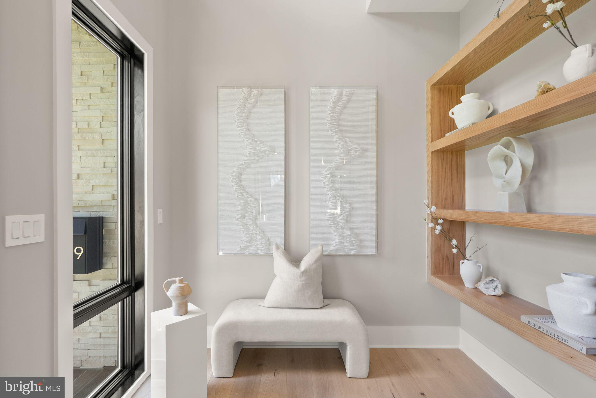 6329 Halsey Road McLean, VA 22101 - Photo 7 of 94 Elegant entryway with modern art.