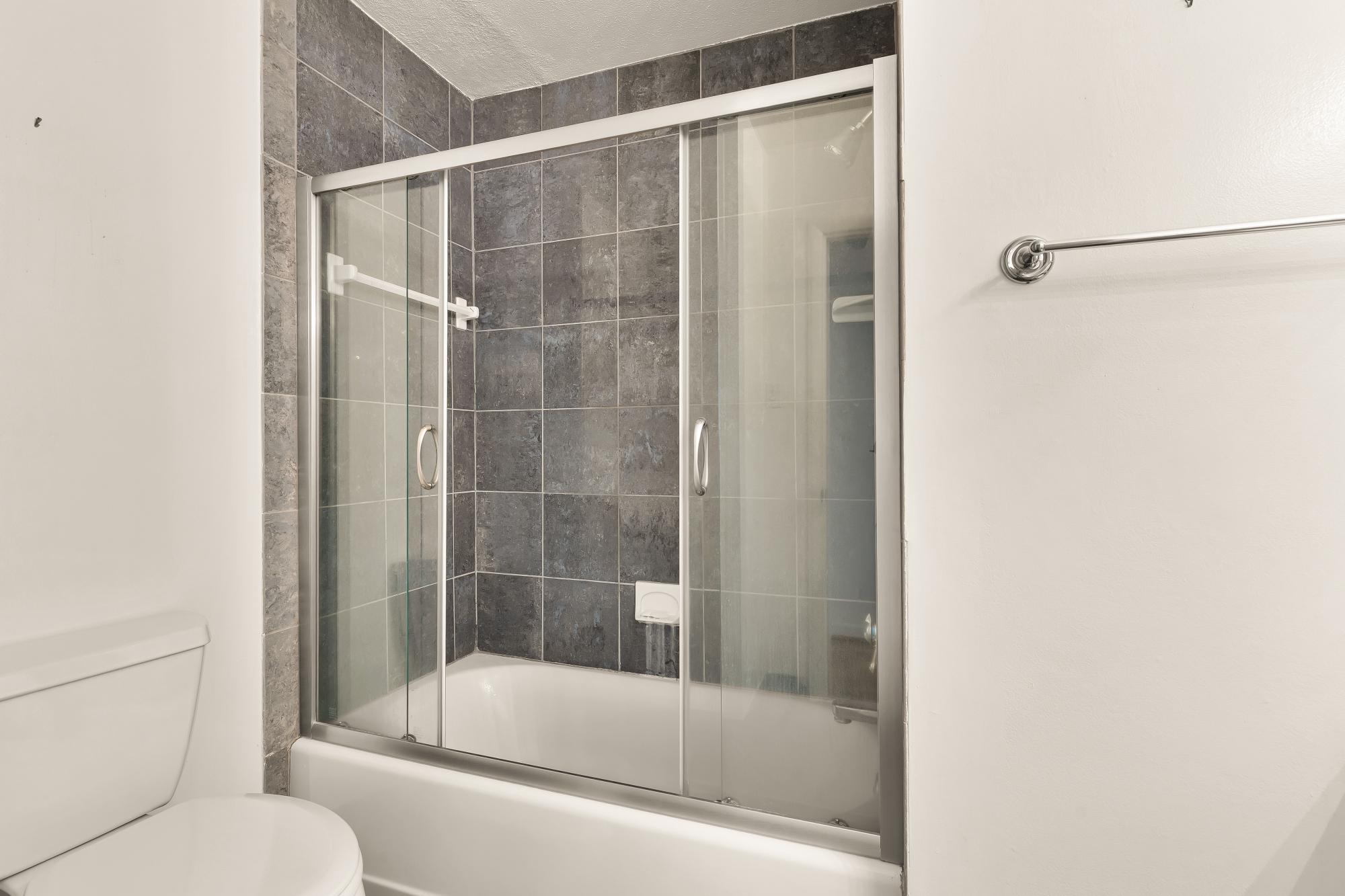 1005 Ruppert Road Silver Spring, MD 20903 - Photo 26 of 50 Tub in hall bathroom