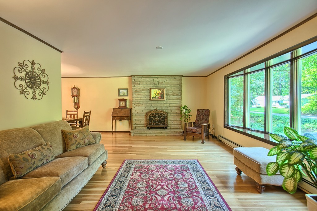 45 Pine Ridge Road Westford, MA 01886 - Photo 3 of 30 Gallery Image 3