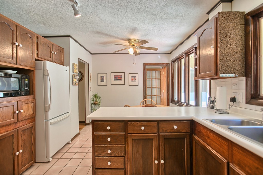 45 Pine Ridge Road Westford, MA 01886 - Photo 8 of 30 Gallery Image 8