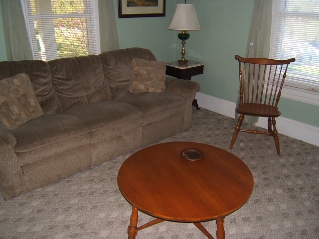 1406 Craig Robertson Road Southeast Roanoke, VA 24014 - Photo 2 of 25 Living Room