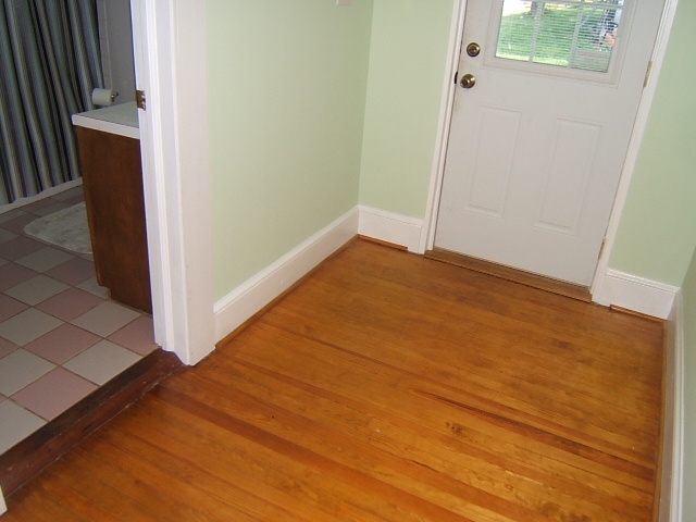 1406 Craig Robertson Road Southeast Roanoke, VA 24014 - Photo 17 of 25 Hardwood Floors