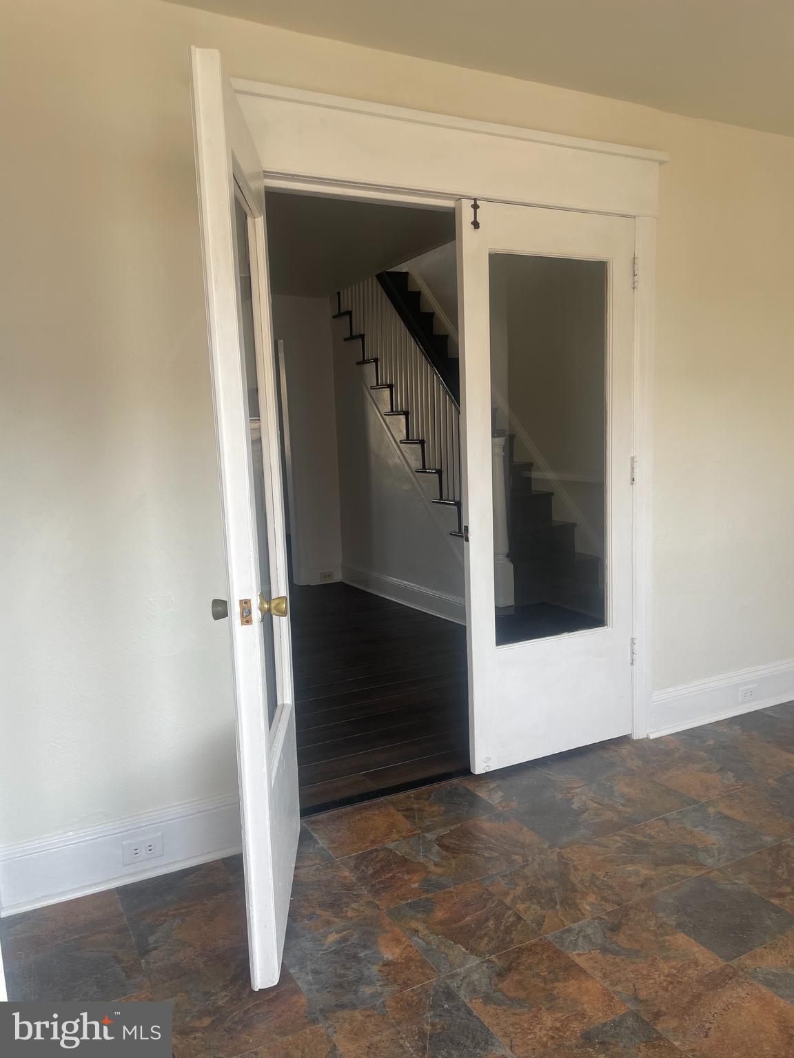 67 Sunshine Road Upper Darby, PA 19082 - Photo 2 of 29