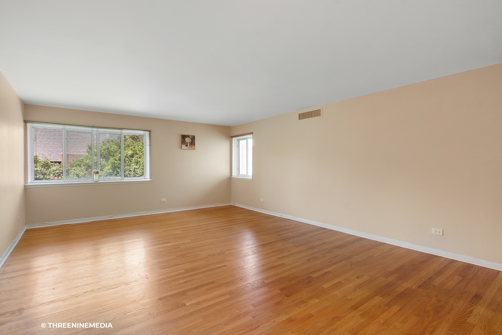 835 Ridge Avenue, Unit 402 Evanston, IL 60202 - Photo 7 of 14 Gallery Image 7