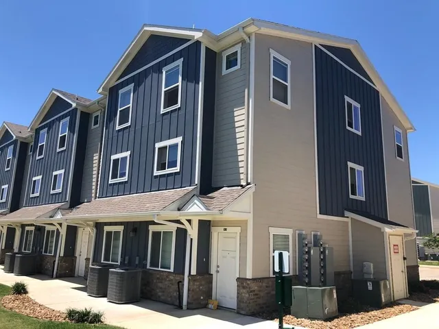 $1,750 | 21155 Gosling Road, Unit 17A, Spring, TX 77388