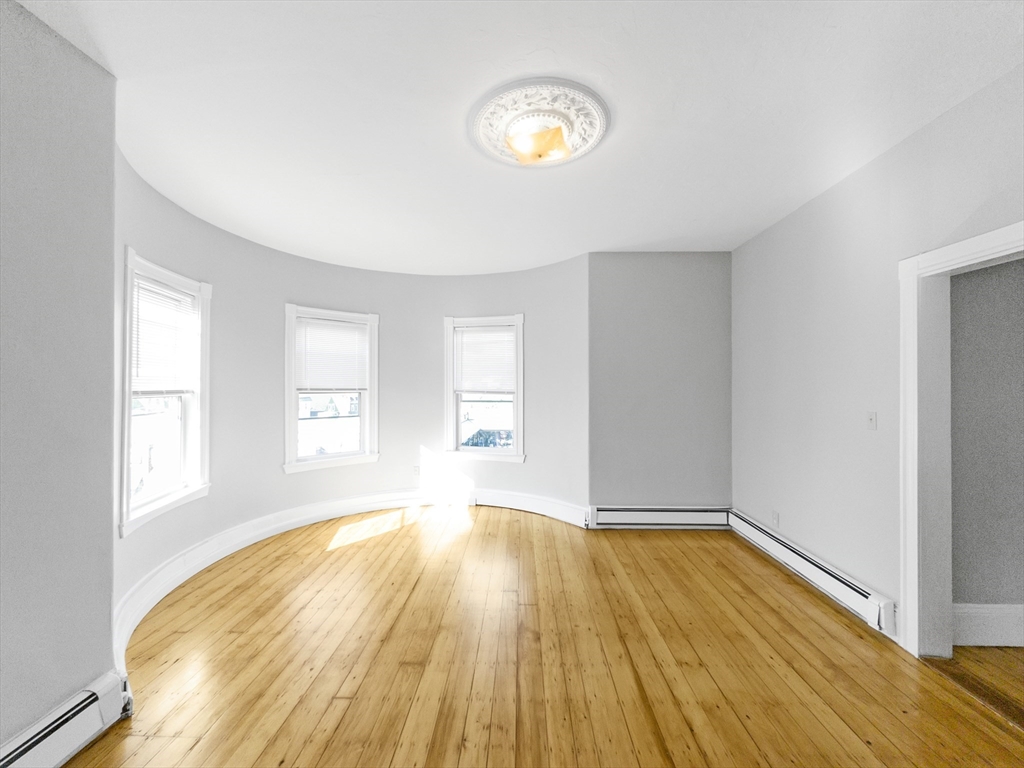 306 Centre Street, Unit 3 Boston, MA 02130 - Photo 4 of 21