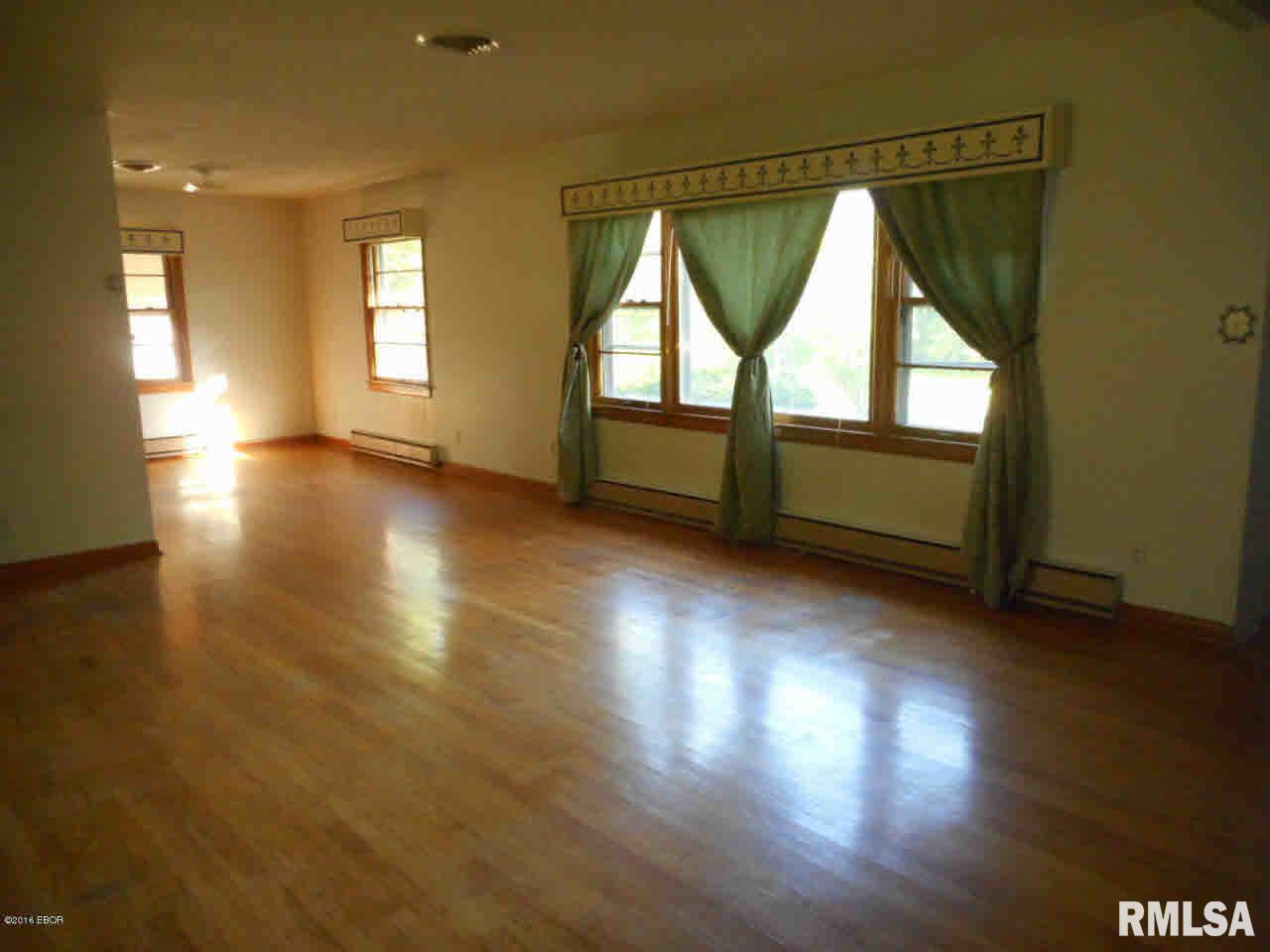1001 West Brewster Road Herrin, IL 62948 - Photo 15 of 35 Gallery Image 15