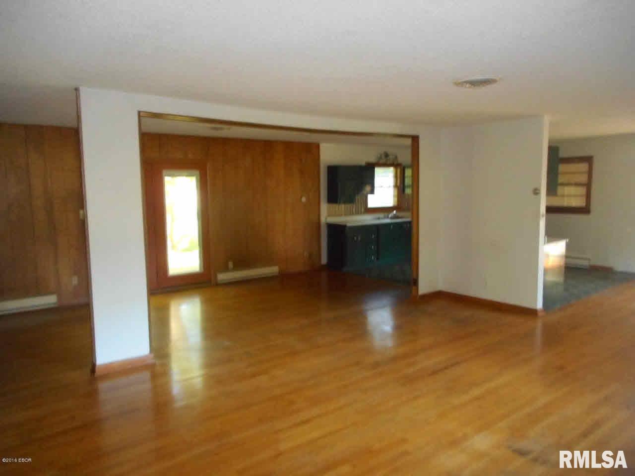 1001 West Brewster Road Herrin, IL 62948 - Photo 16 of 35 Gallery Image 16