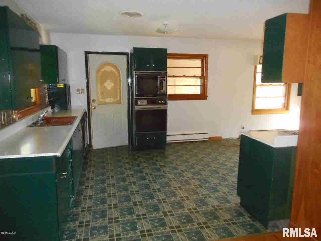 1001 West Brewster Road Herrin, IL 62948 - Photo 17 of 35 Gallery Image 17