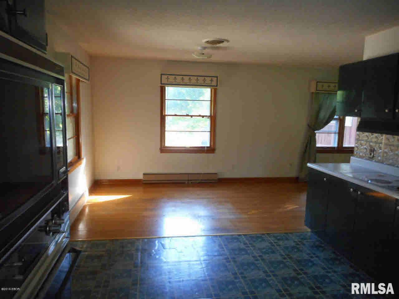 1001 West Brewster Road Herrin, IL 62948 - Photo 10 of 35 Gallery Image 10