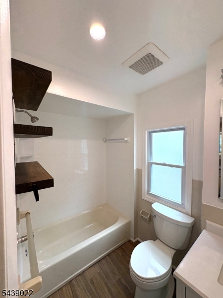 46 Maple Street, Unit 1 Bloomfield, NJ 07003 - Photo 3 of 8