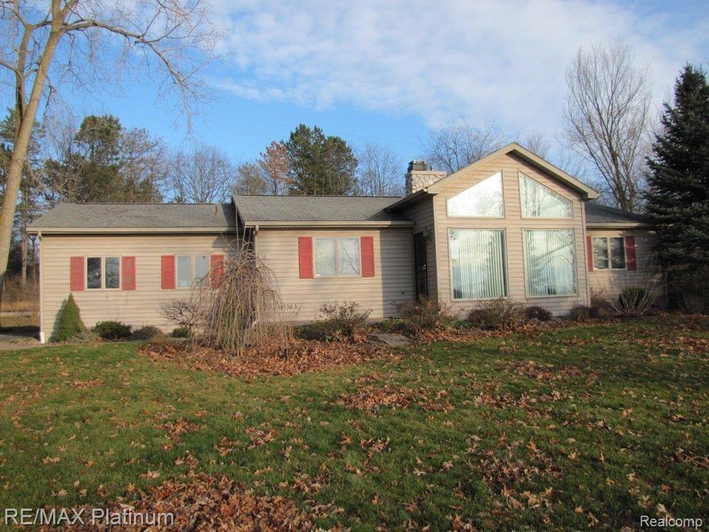 11211 Hall Road Whitmore Lake, MI 48189 - Photo 1 of 6 IMG_0430.JPG