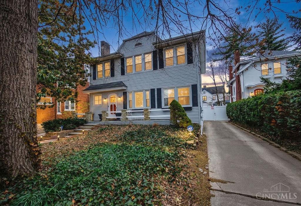 2913 Madison Road Cincinnati, OH 45209 - Photo 1 of 45