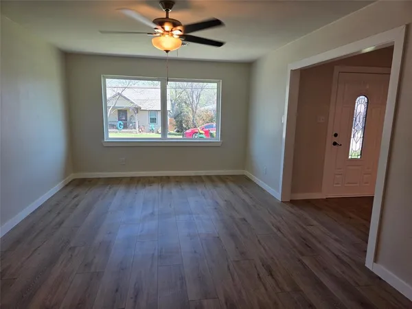 $295,000 | 501 White Street, Whitesboro, TX 76273