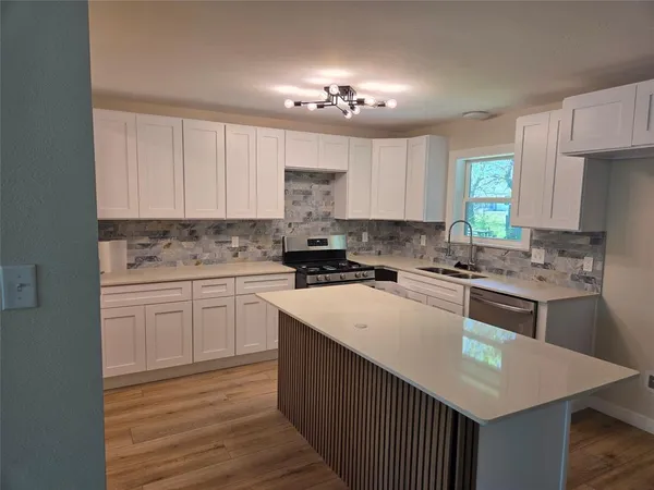$295,000 | 501 White Street, Whitesboro, TX 76273