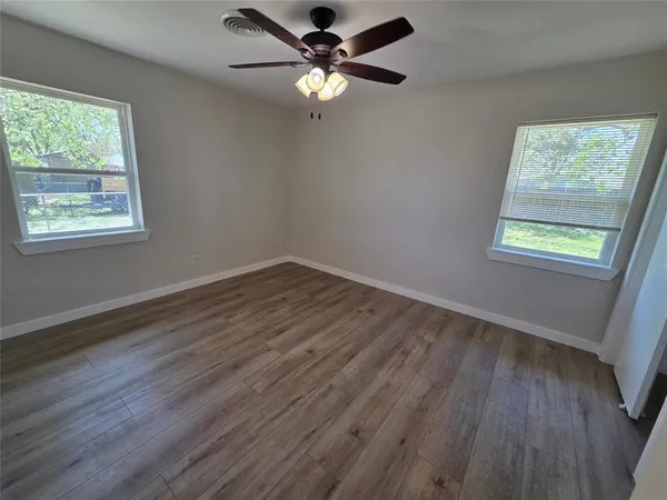 $295,000 | 501 White Street, Whitesboro, TX 76273