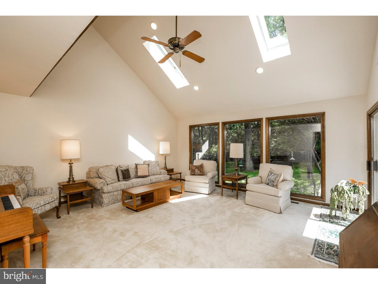 187 Pheasant Run Road West Chester, PA 19382 - Photo 4 of 24 Living Room