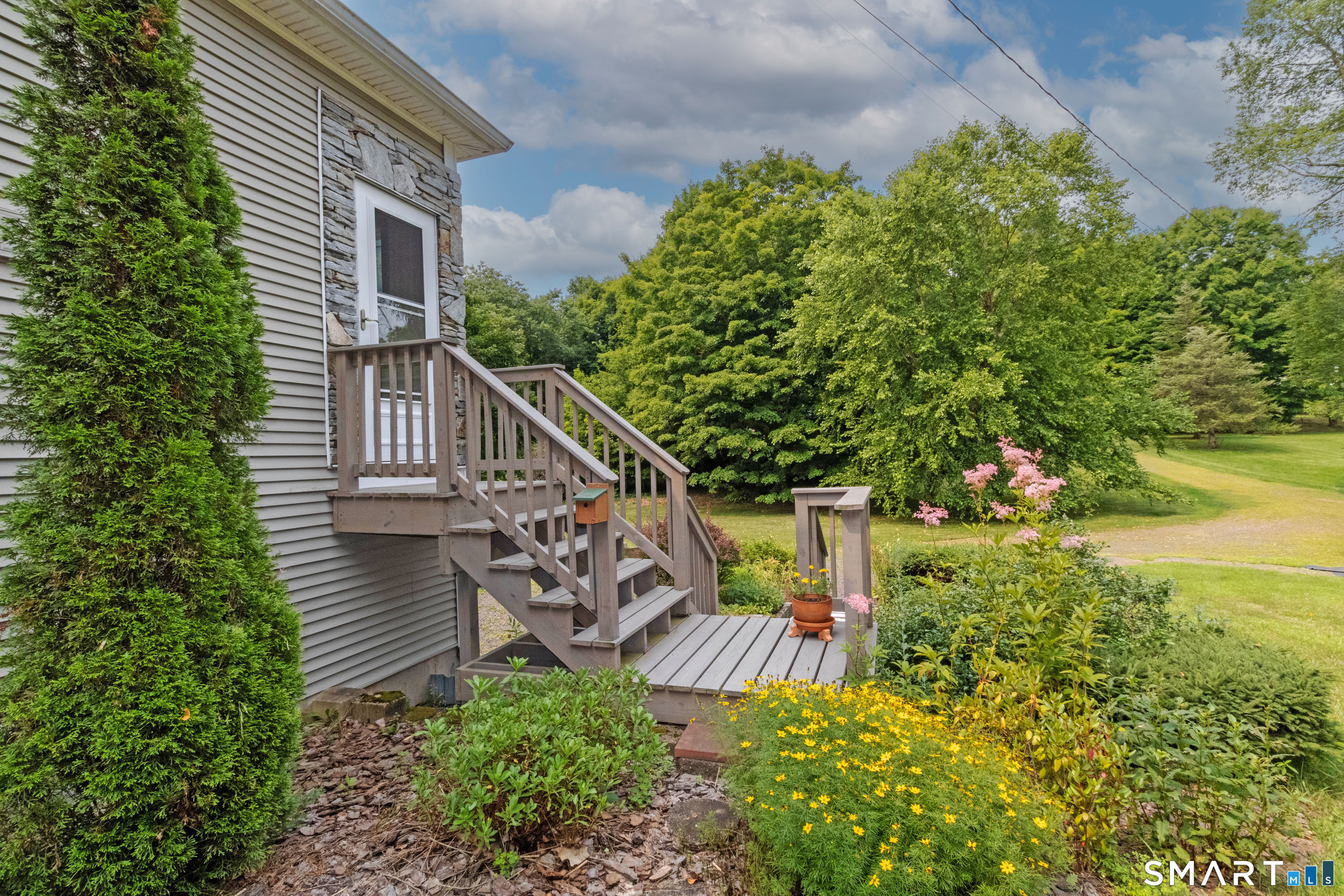 93 Hutchinson Road Andover, CT 06232 - Photo 3 of 31 Front entry