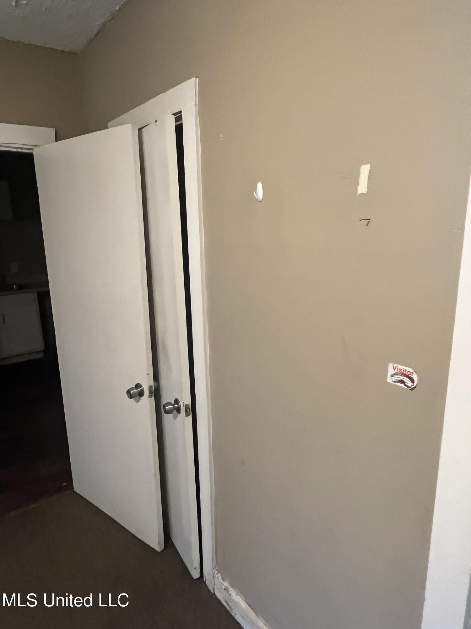 215 Vandergriff Street Jackson, MS 39209 - Photo 12 of 24 IMG_9539