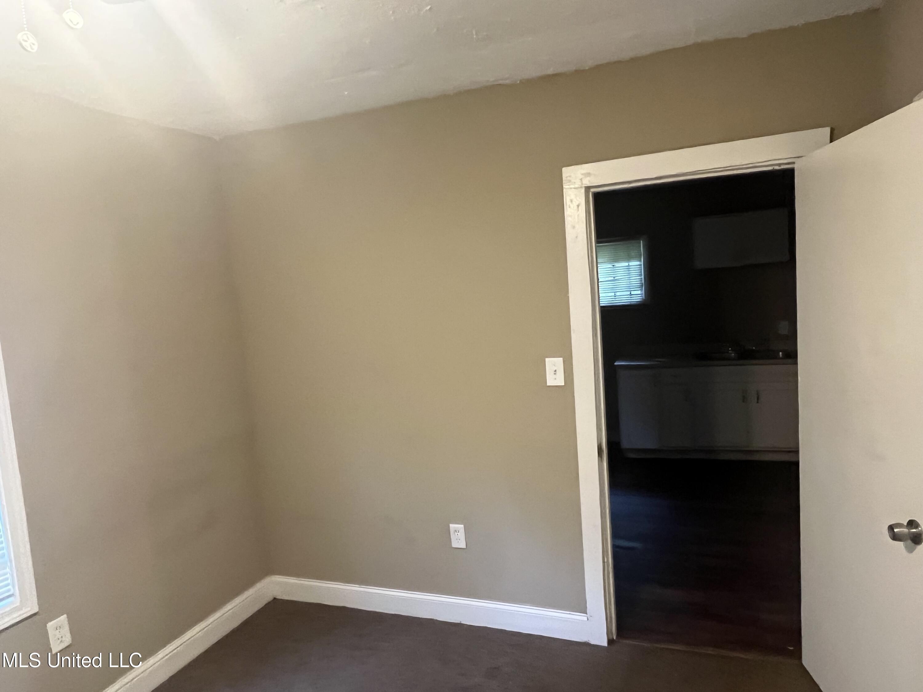 215 Vandergriff Street Jackson, MS 39209 - Photo 15 of 24 IMG_9534