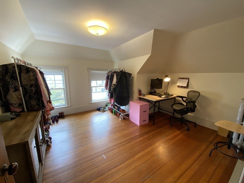 153 Upland Road Cambridge, MA 02140 - Photo 12 of 36