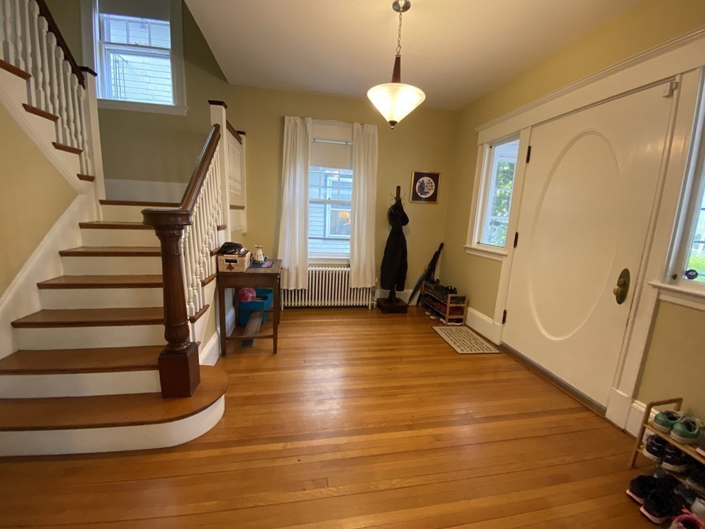 153 Upland Road Cambridge, MA 02140 - Photo 4 of 36