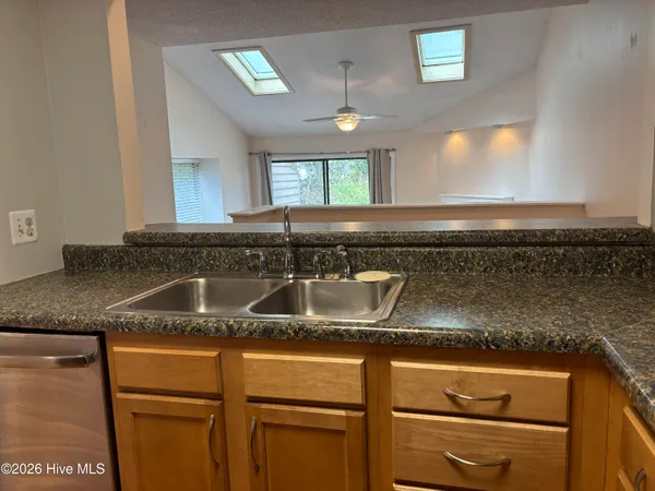 $1,625 | 215 St Luke Court, Wilmington, NC 28409