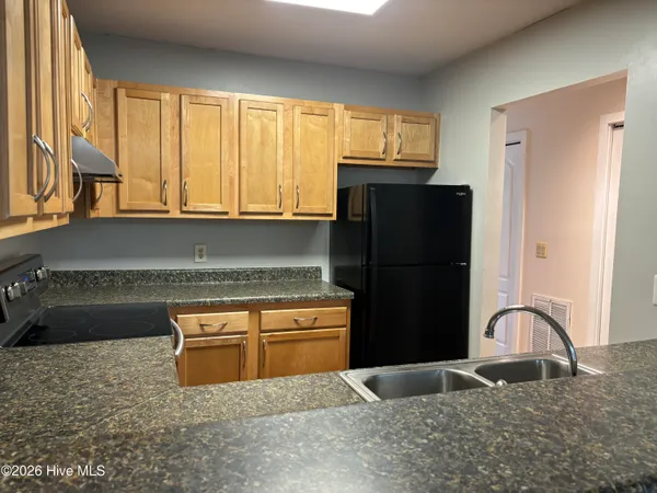 $1,625 | 215 St Luke Court, Wilmington, NC 28409