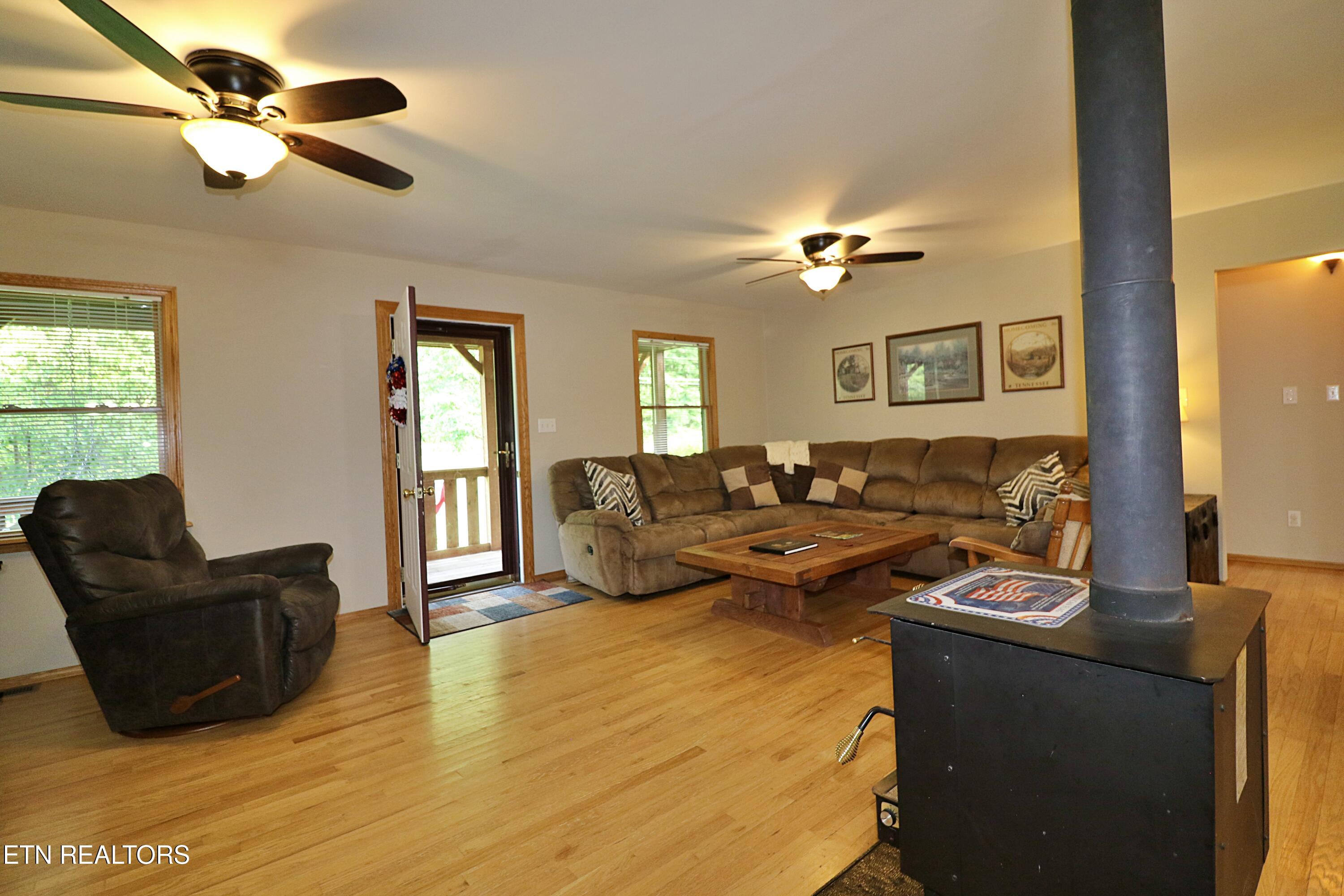 2171 Pine Hill Road Winfield, TN 37892 - Photo 17 of 60 094A3707