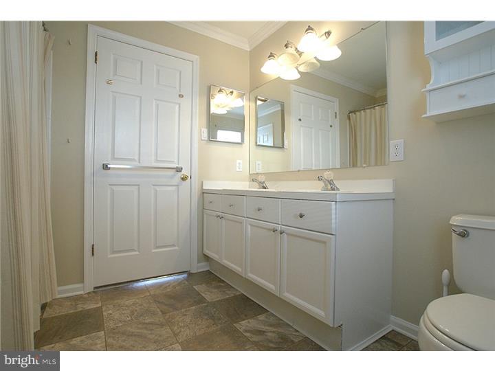 86 Windingbrook Road Bordentown, NJ 08505 - Photo 17 of 24 Master Bathroom