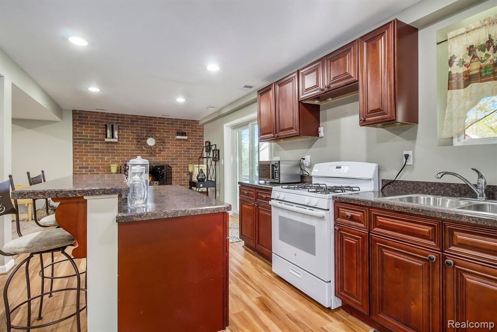 4297 Rurik Drive Howell, MI 48843 - Photo 14 of 24