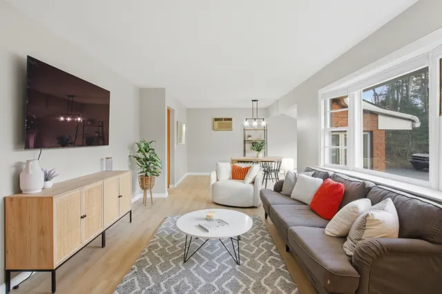 $469,000 | 35 Basket Shop Road, Hebron, CT 06248