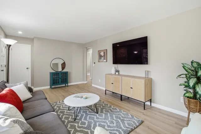 $469,000 | 35 Basket Shop Road, Hebron, CT 06248