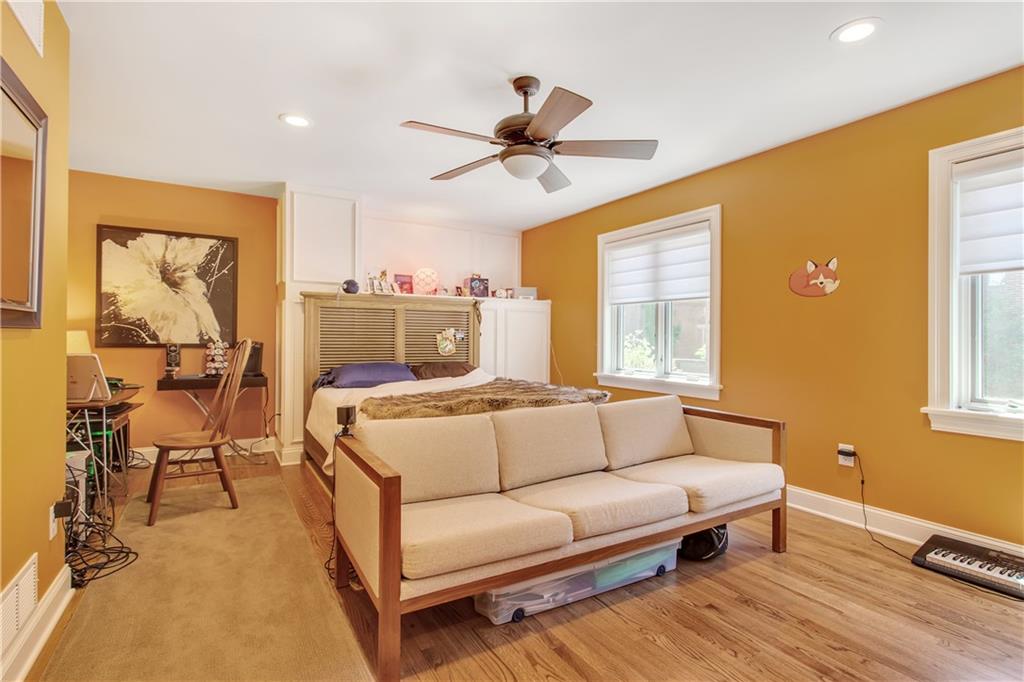 214 Schenley Road Pittsburgh, PA 15217 - Photo 16 of 25 Gallery Image 16