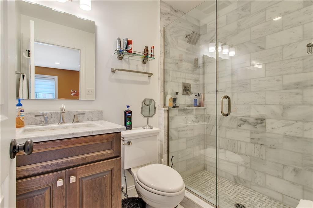 214 Schenley Road Pittsburgh, PA 15217 - Photo 18 of 25 Gallery Image 18