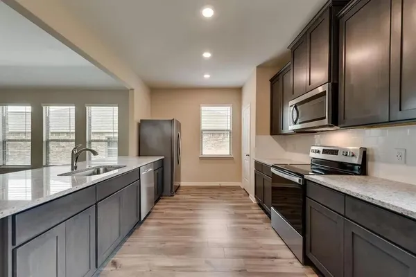 $2,045 | 1917 Lilac Drive, Princeton, TX 75407