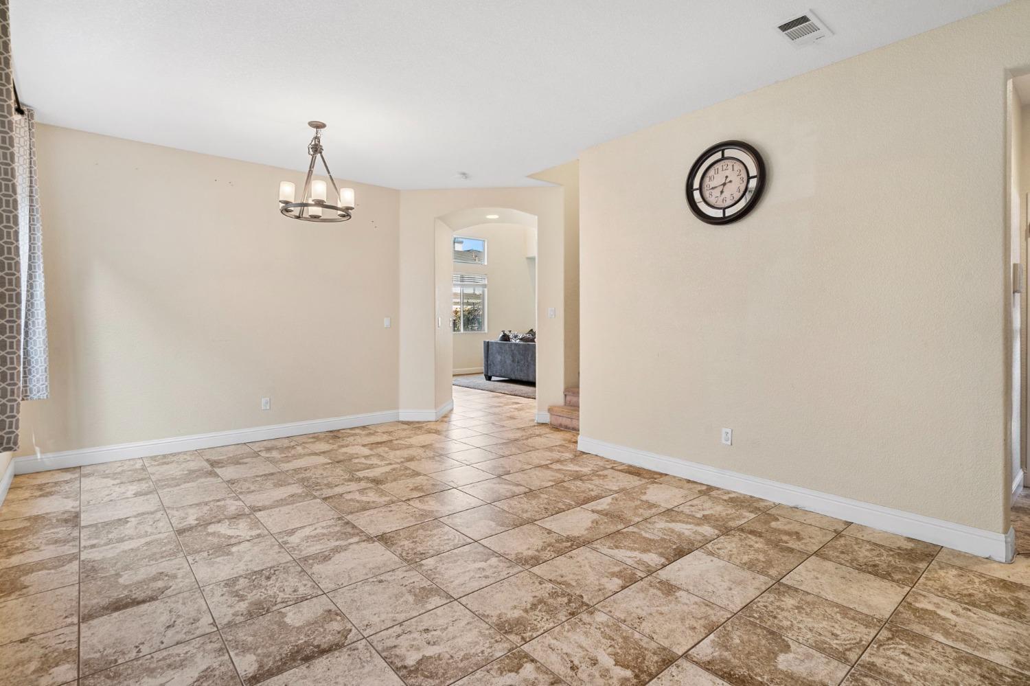 2547 Spencer Lane Tracy, CA 95377 - Photo 11 of 49