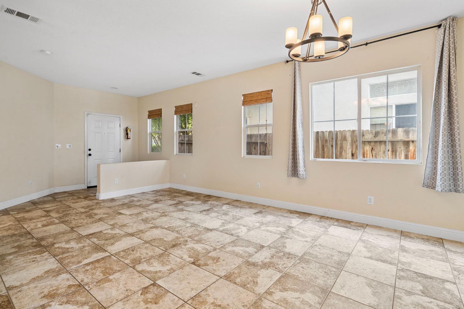 2547 Spencer Lane Tracy, CA 95377 - Photo 12 of 49