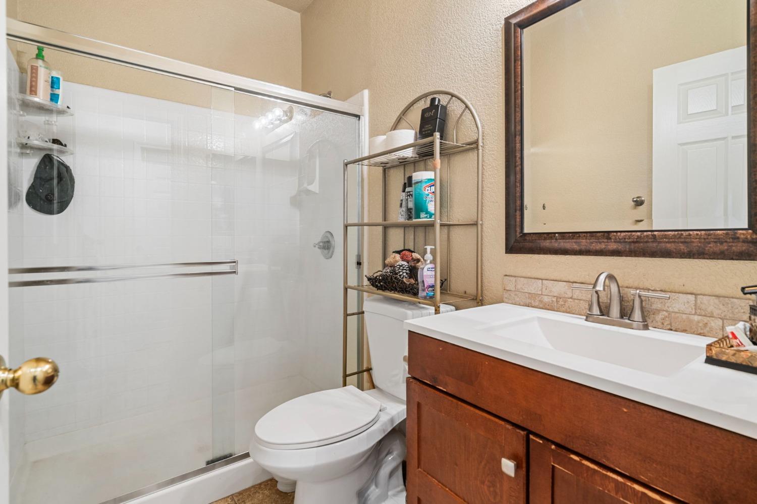 2547 Spencer Lane Tracy, CA 95377 - Photo 13 of 49