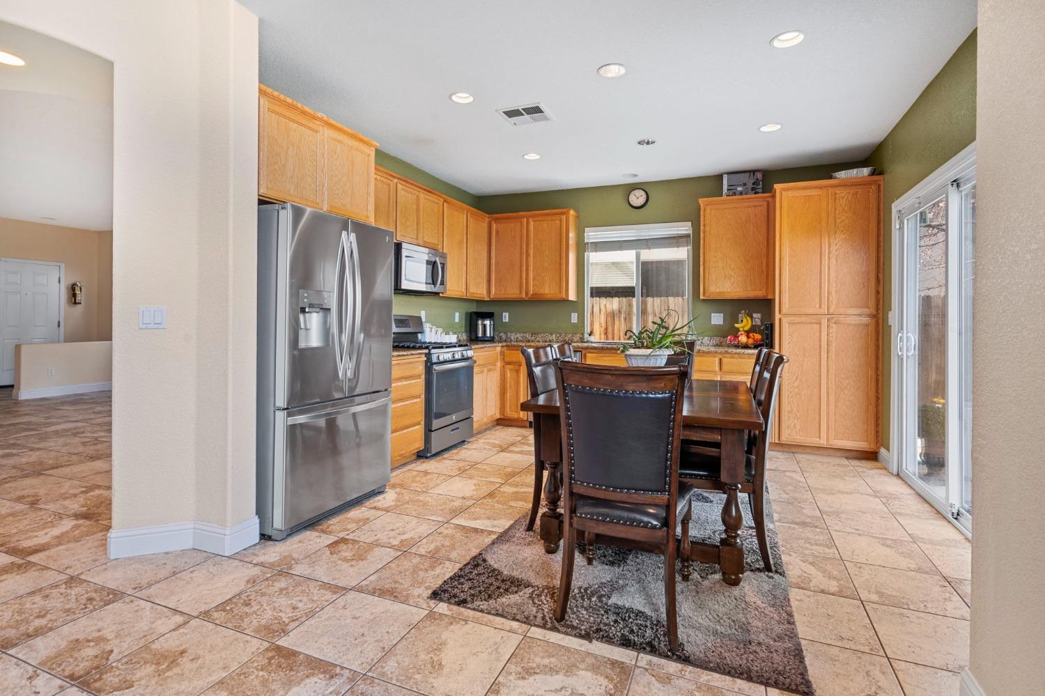 2547 Spencer Lane Tracy, CA 95377 - Photo 18 of 49