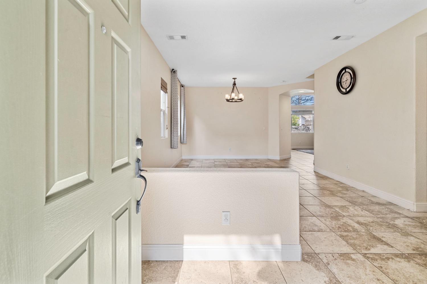 2547 Spencer Lane Tracy, CA 95377 - Photo 8 of 49