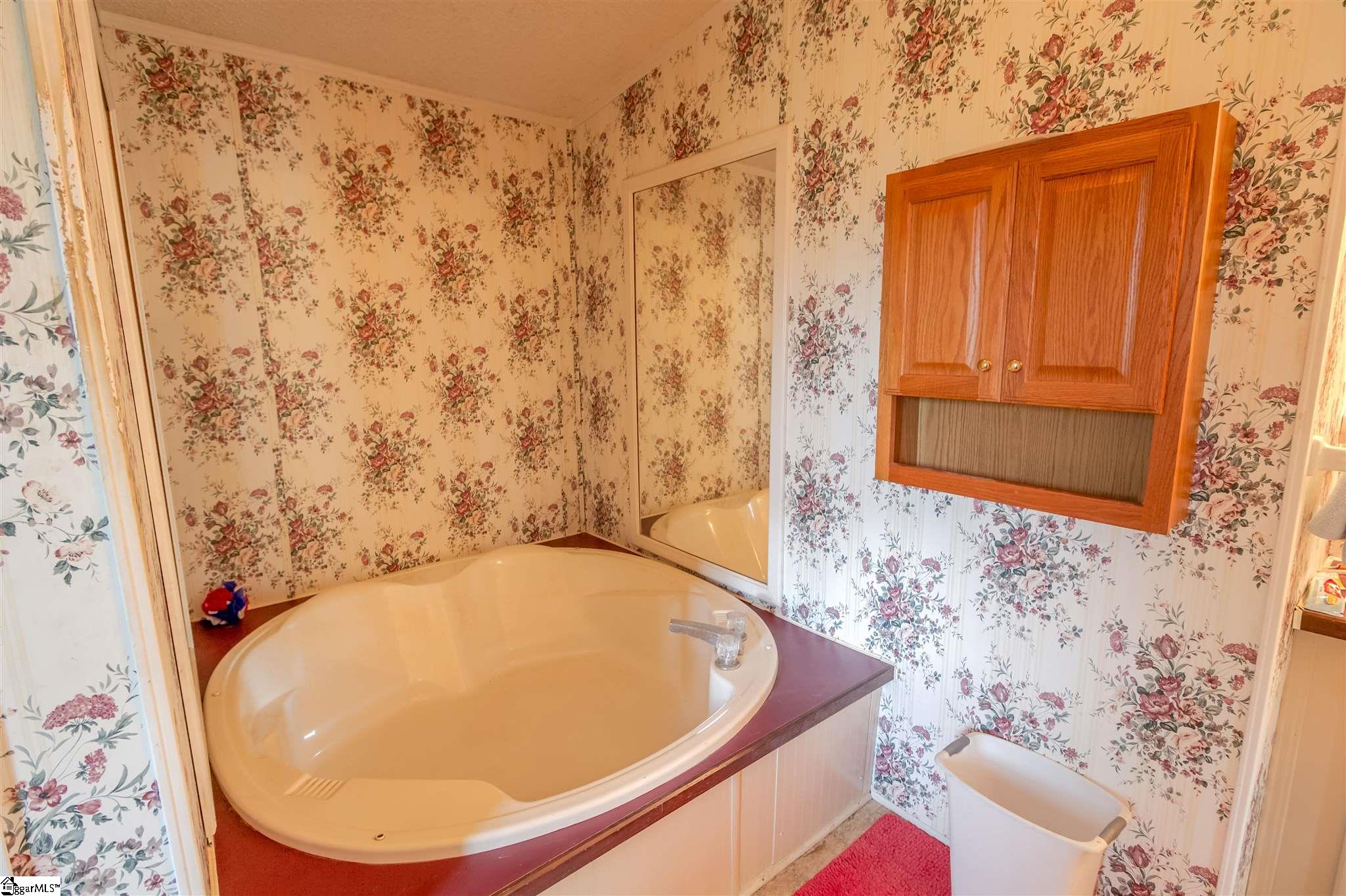 515 Johnson Road Easley, SC 29642 - Photo 16 of 34 Gallery Image 16