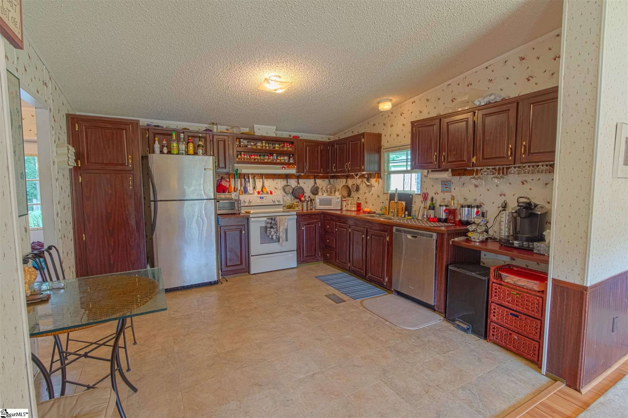 515 Johnson Road Easley, SC 29642 - Photo 8 of 34 Gallery Image 8