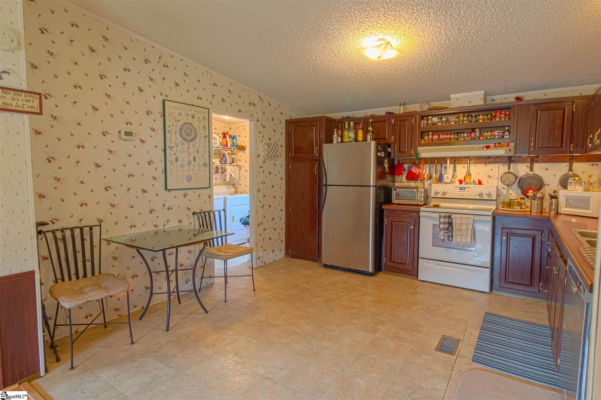 515 Johnson Road Easley, SC 29642 - Photo 9 of 34 Gallery Image 9