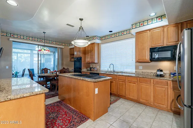 $815,000 | 21004 North 53rd Avenue, Glendale, AZ 85308