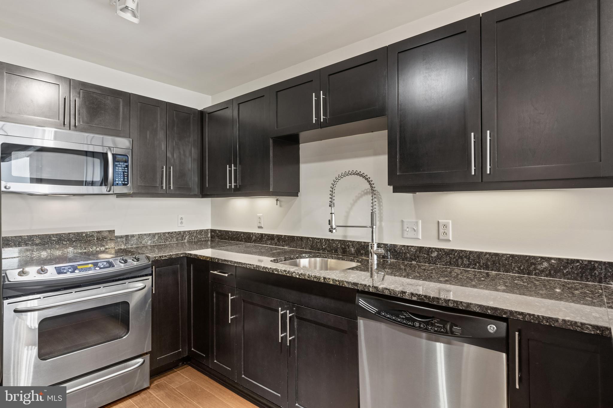 1200 Steuart Street, Unit 513 Baltimore, MD 21230 - Photo 13 of 51