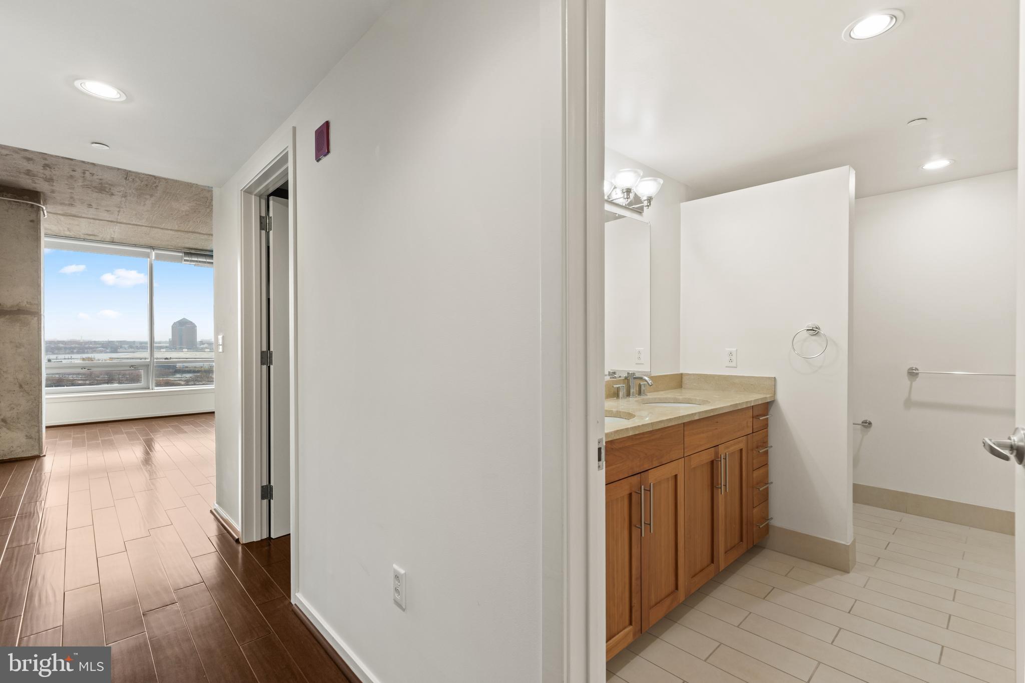 1200 Steuart Street, Unit 513 Baltimore, MD 21230 - Photo 27 of 51