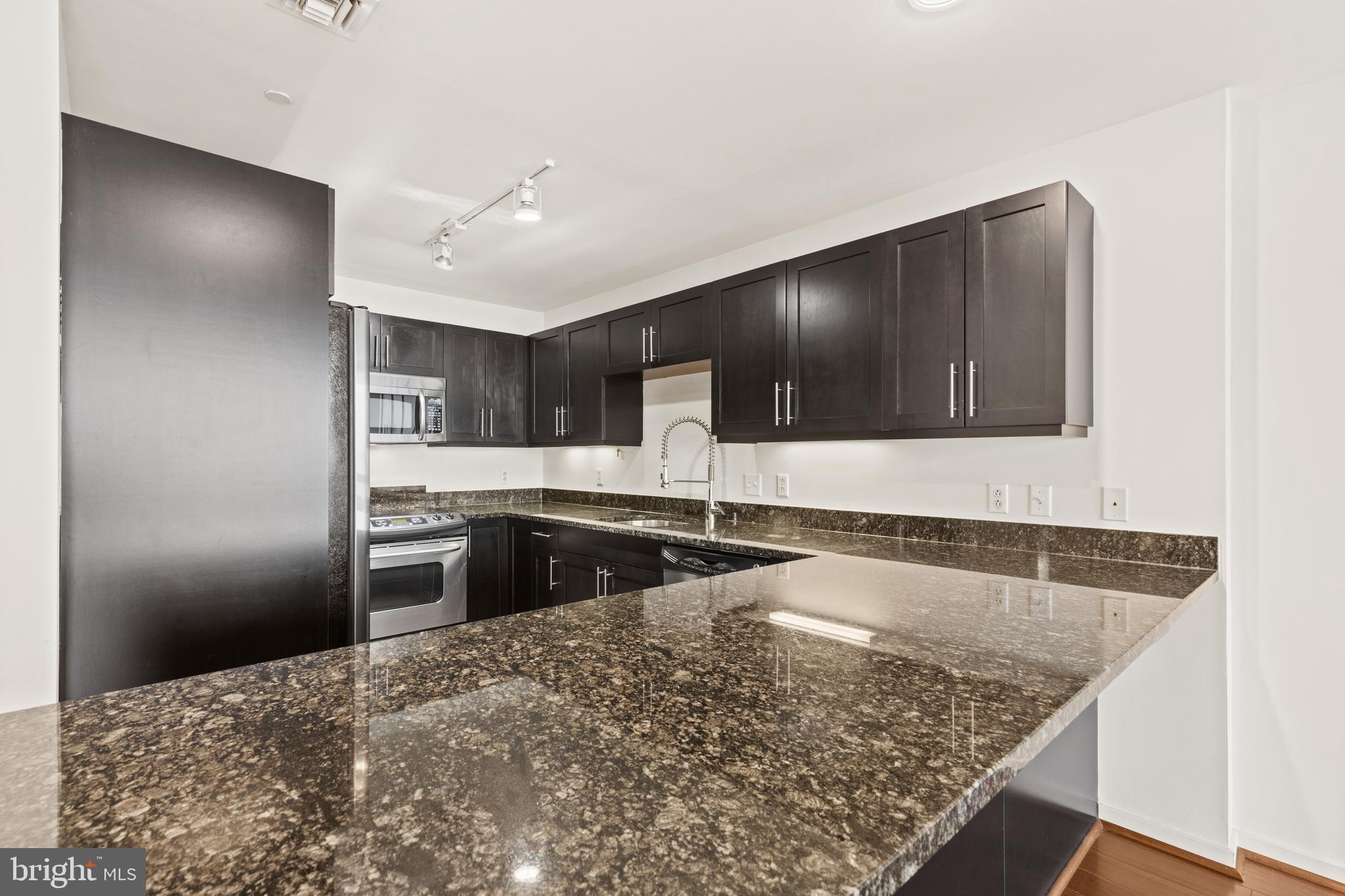 1200 Steuart Street, Unit 513 Baltimore, MD 21230 - Photo 10 of 51