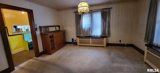 $129,900 | 672 Jefferson Street, Galesburg, IL 61401