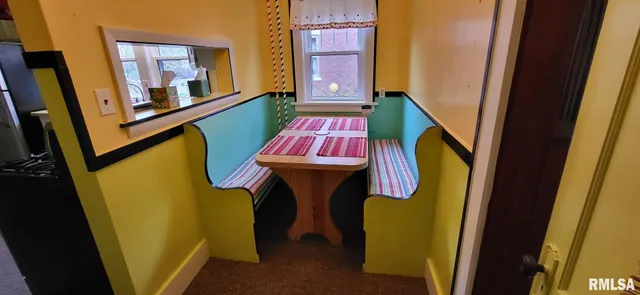 $129,900 | 672 Jefferson Street, Galesburg, IL 61401